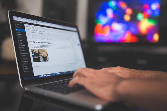 Should a Lawyer Have a Personal Blog?