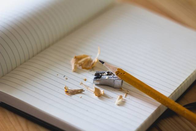 Using Long-Form Content to Supplement Your Blog